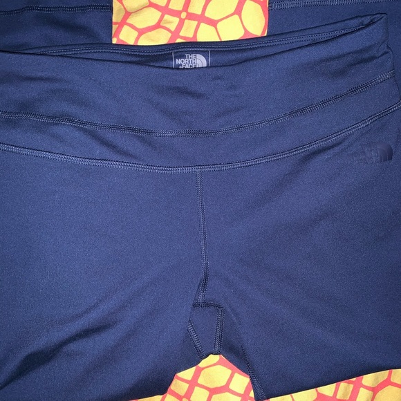 NWT North Face Capri Leggings - Picture 2 of 5